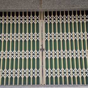 Cửa Kéo Đài Loan Có Lá U Dày 1 ly (Nhíp Tôn )